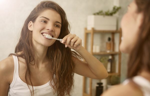 איך נשמור על בריאות השיניים והחניכיים בתקופת הקורונה